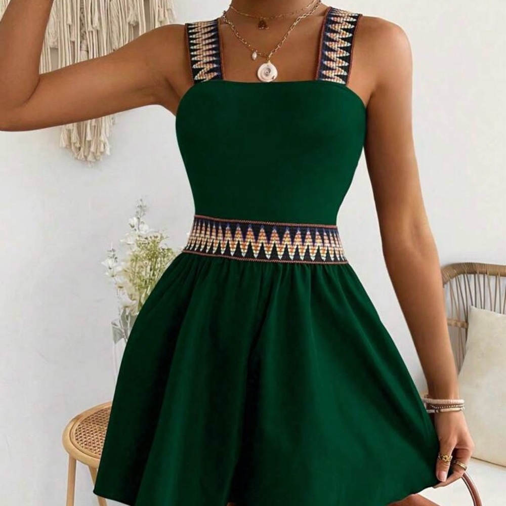 SHEIN Green Sleeveless Jumpsuit with Patterned Straps